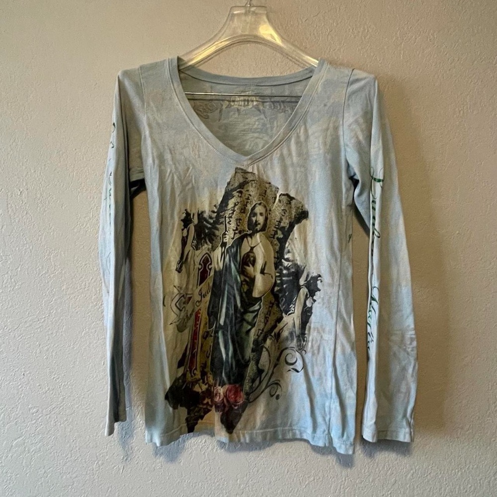 El Cartel Clothing, Women’s Blue V Neck San Judas Tadeo Shirt,  Size M